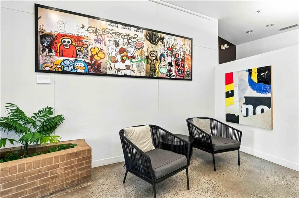 2 bedroom, 2 bathroom, 1,172 sq ft condominium for sale at 563 Memorial Drive 302, Atlanta, GA 30312 — photo 6