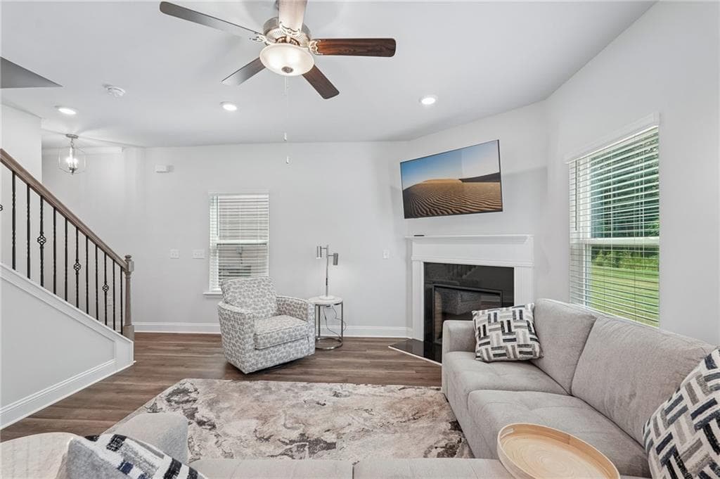 3 bedroom, 3 bathroom, 1,657 sq ft single family residence for sale at 111 Vineyard Walk, Carrollton, GA 30117 — photo 3