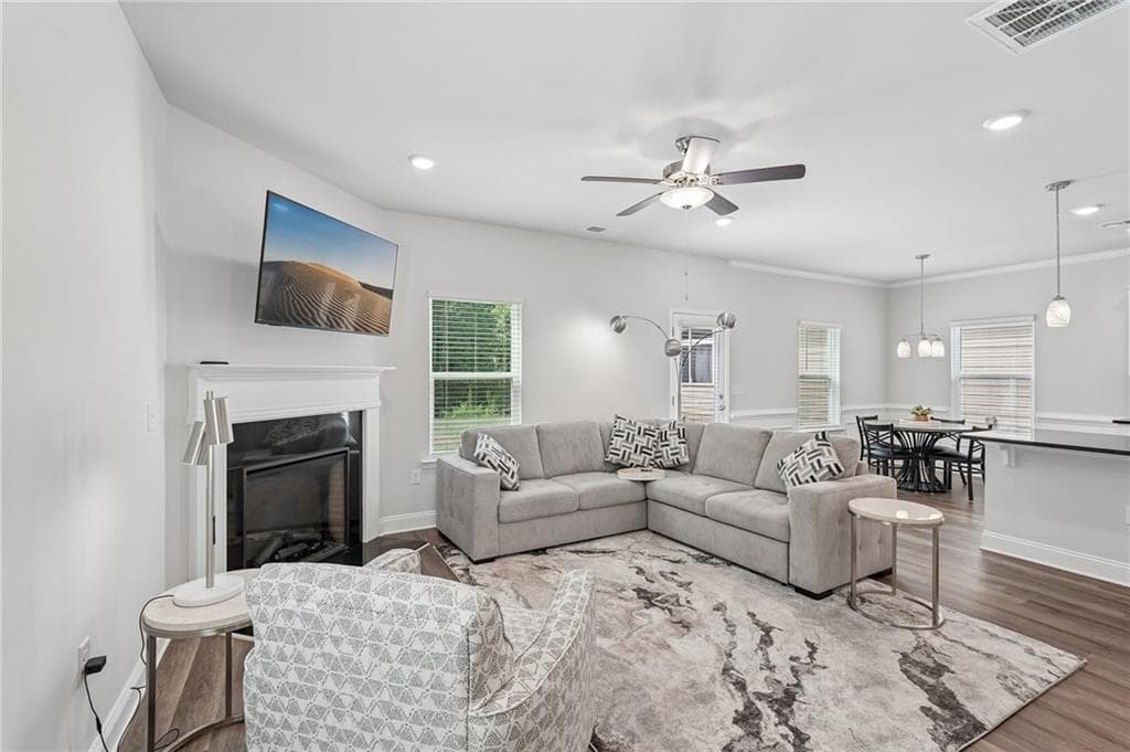 3 bedroom, 3 bathroom, 1,657 sq ft single family residence for sale at 111 Vineyard Walk, Carrollton, GA 30117 — photo 4