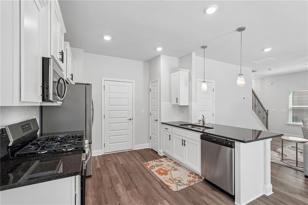 3 bedroom, 3 bathroom, 1,657 sq ft single family residence for sale at 111 Vineyard Walk, Carrollton, GA 30117 — photo 9