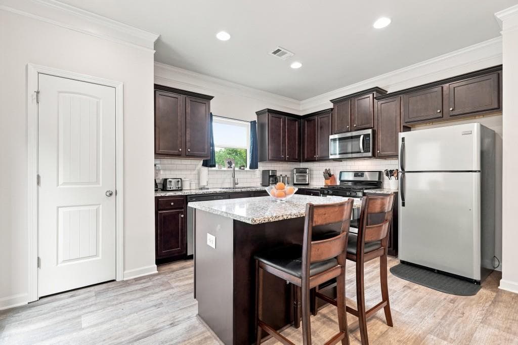 3 bedroom, 3 bathroom, 1,855 sq ft single family residence for sale at 1069 Belmont Park Drive, Commerce, GA 30529 — photo 6