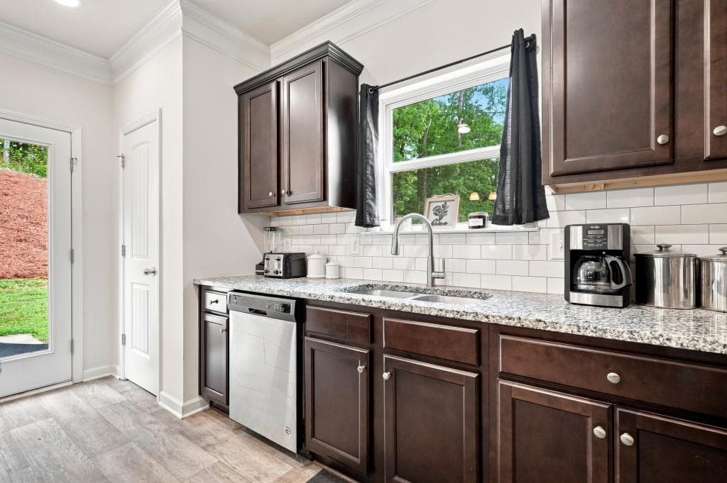 3 bedroom, 3 bathroom, 1,855 sq ft single family residence for sale at 1069 Belmont Park Drive, Commerce, GA 30529 — photo 7