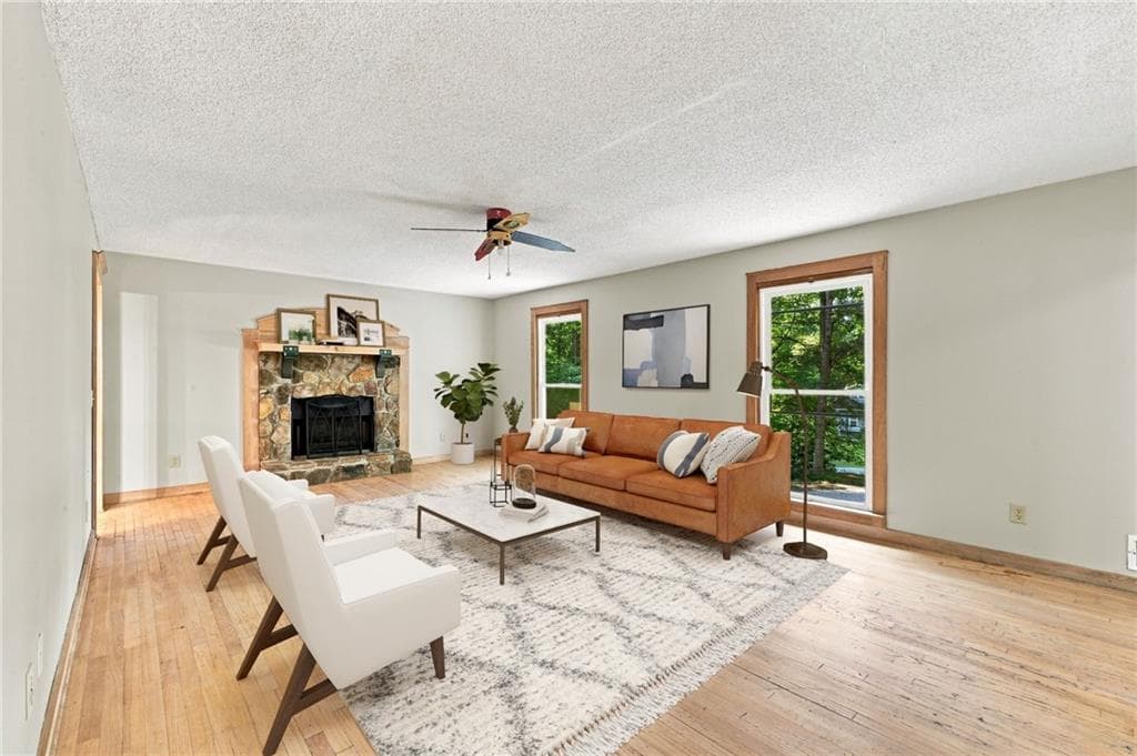 4 bedroom, 4 bathroom, 2,128 sq ft single family residence for sale at 1513 Sandpiper Drive, Woodstock, GA 30189 — photo 4