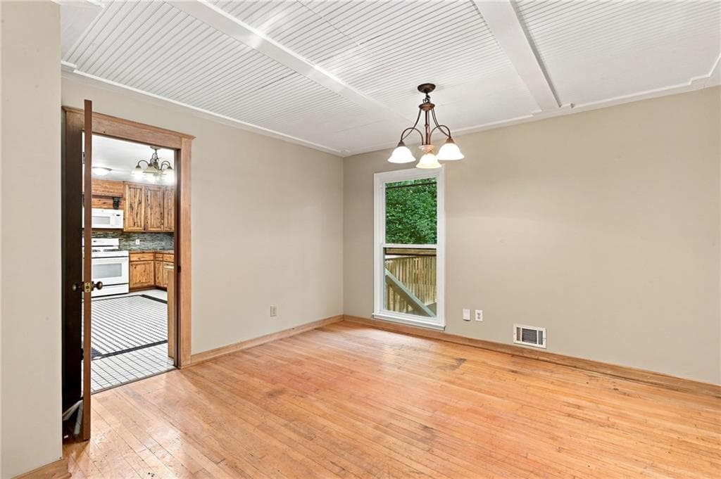 4 bedroom, 4 bathroom, 2,128 sq ft single family residence for sale at 1513 Sandpiper Drive, Woodstock, GA 30189 — photo 8