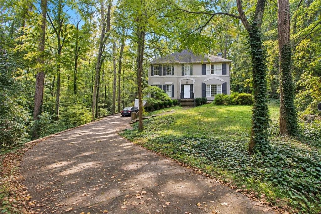 4 bedroom, 4 bathroom, 3,334 sq ft single family residence for sale at 440 Longwood Court, Jonesboro, GA 30236 — photo 5