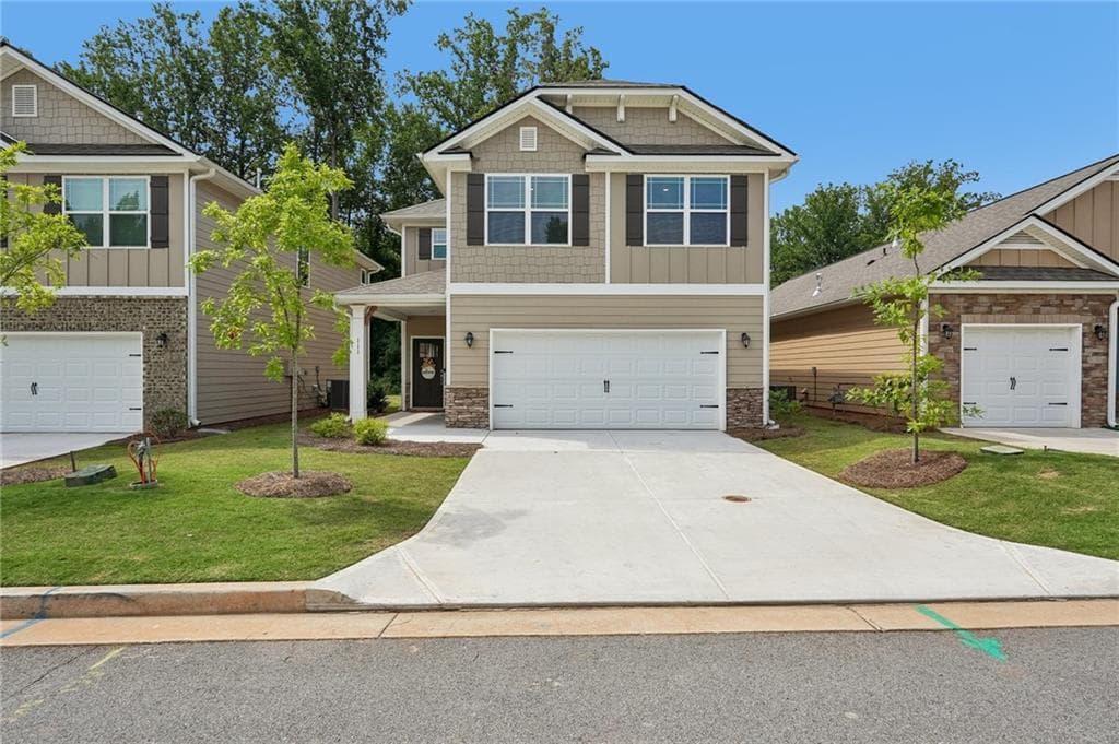 3 bedroom, 3 bathroom, 1,657 sq ft home for sale at 111 Vineyard Walk, Carrollton, GA