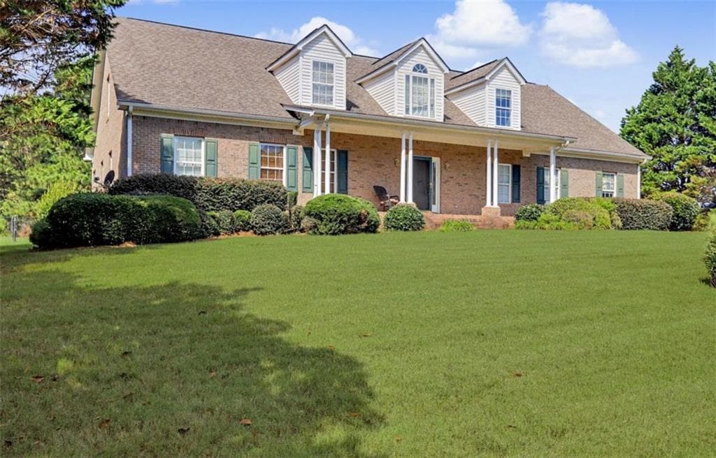 4 bedroom, 4 bathroom, 3,002 sq ft single family residence for sale at 1225 Bent Creek Drive, Mcdonough, GA 30252 — photo 2