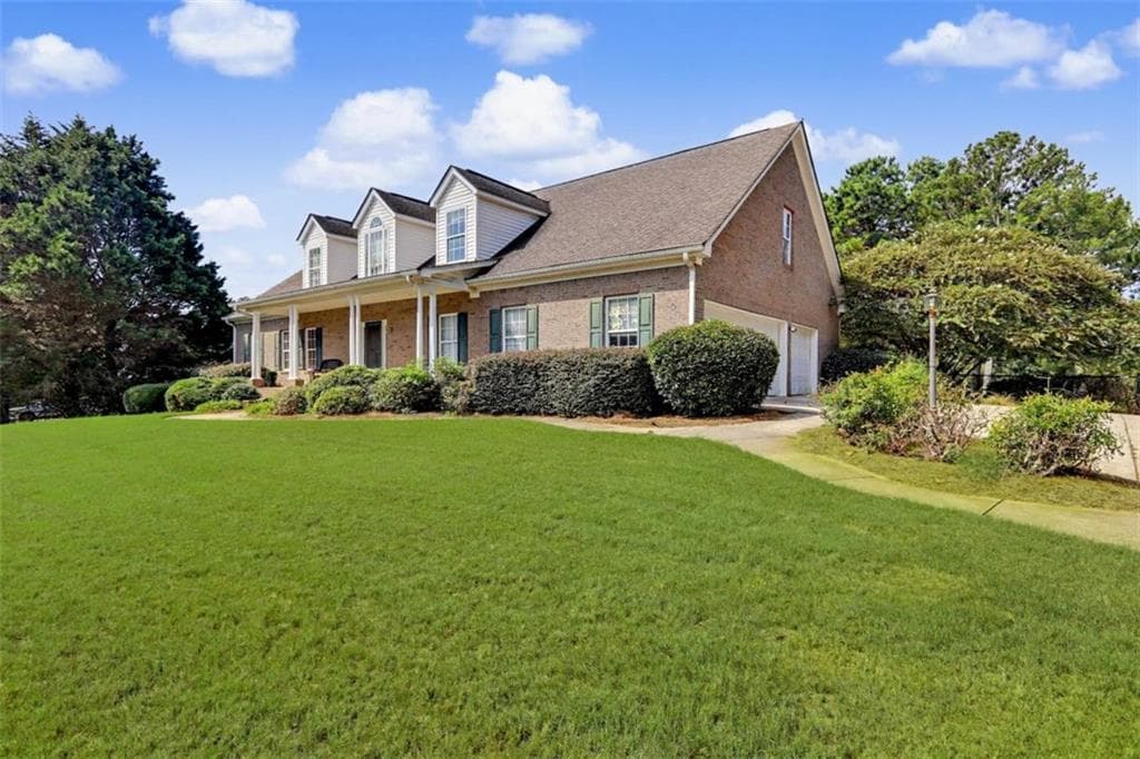 4 bedroom, 4 bathroom, 3,002 sq ft single family residence for sale at 1225 Bent Creek Drive, Mcdonough, GA 30252 — photo 3