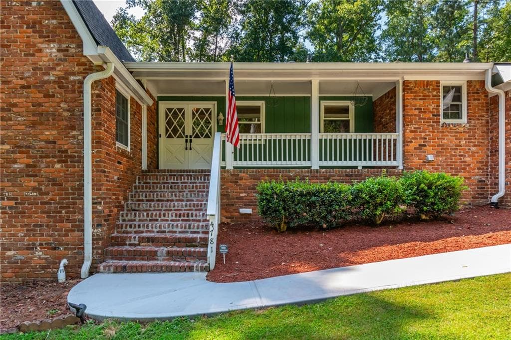 5 bedroom, 4 bathroom, 3,519 sq ft single family residence for sale at 4781 Timberland Drive, Mableton, GA 30126 — photo 4