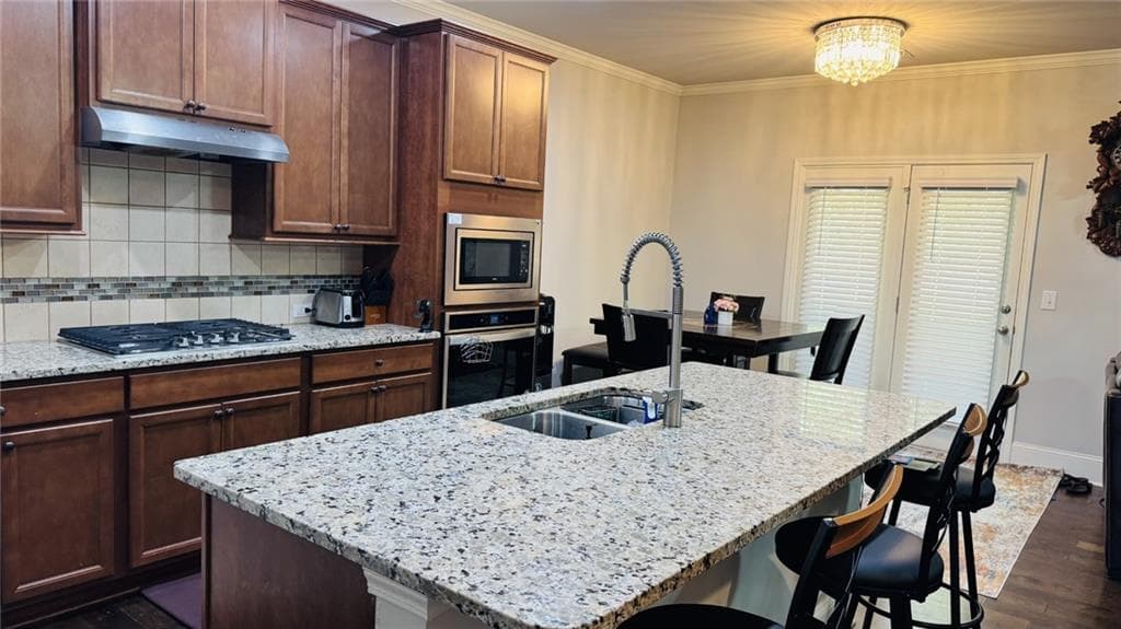 5 bedroom, 3 bathroom, 2,584 sq ft single family residence under contract at 1736 Hamilton Lake Parkway, Buford, GA 30519 — photo 5