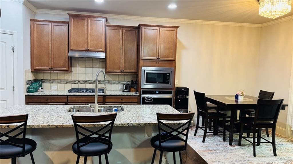 5 bedroom, 3 bathroom, 2,584 sq ft single family residence under contract at 1736 Hamilton Lake Parkway, Buford, GA 30519 — photo 4