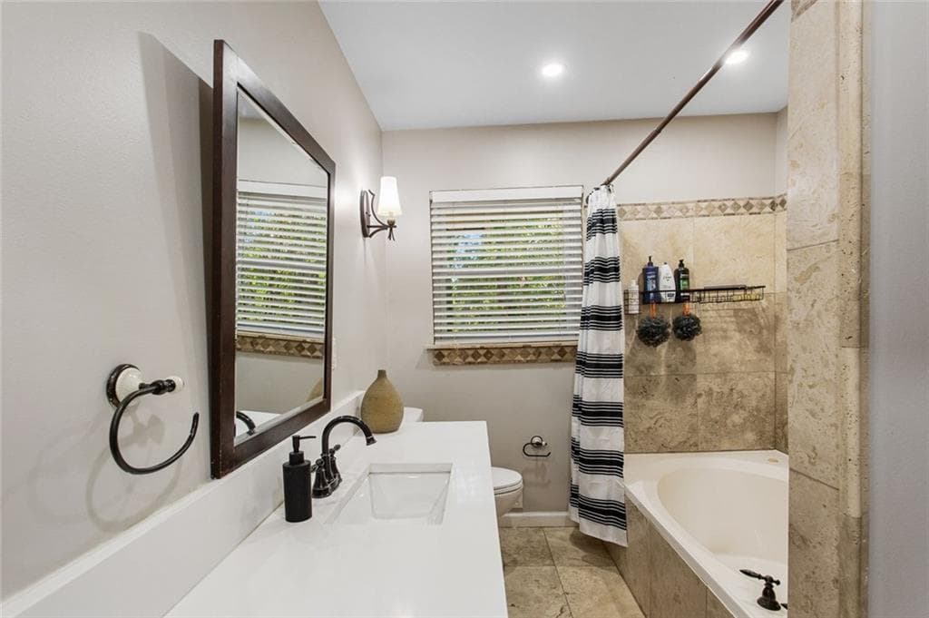 4 bedroom, 2 bathroom, 1,474 sq ft single family residence for sale at 670 Montclair Drive, Smyrna, GA 30082 — photo 5