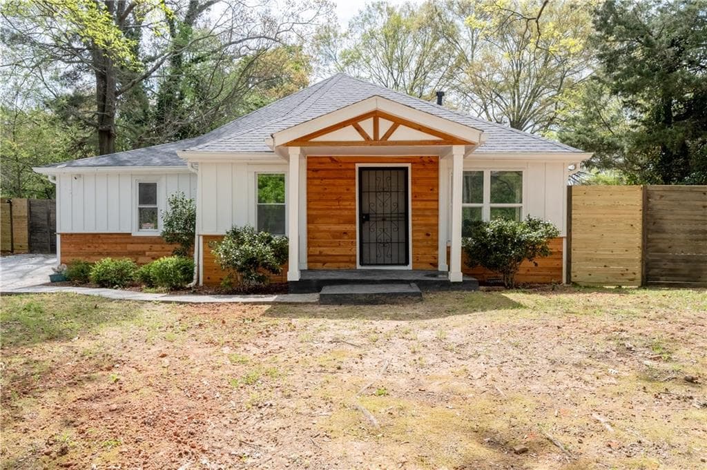 2 bedroom, 2 bathroom, 1,042 sq ft single family residence for rent at 2040 Penelope Street, Atlanta, GA 30314 for $1,850 a month — photo 1 of 29