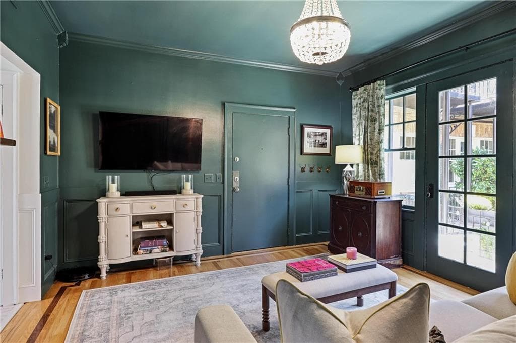 1 bedroom, 1 bathroom, 728 sq ft condominium for sale at 907 Piedmont Avenue 11, Atlanta, GA 30309 — photo 3