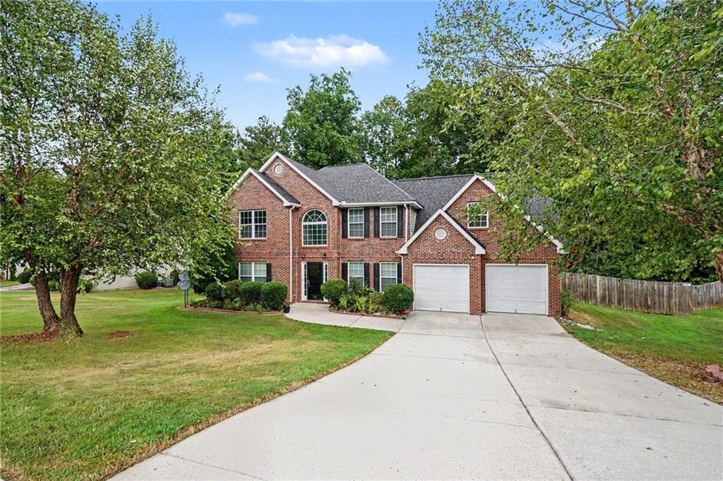 4 bedroom, 3 bathroom, 2,412 sq ft single family residence for sale at 3726 Campbell Creek Circle, Snellville, GA 30039 — photo 3