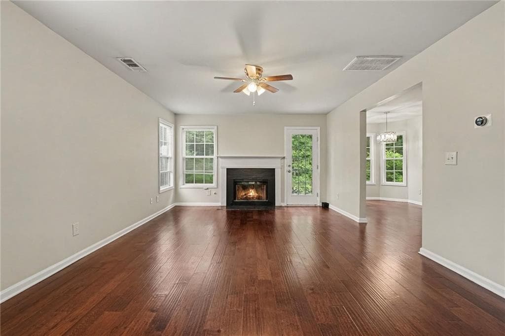 4 bedroom, 3 bathroom, 2,412 sq ft single family residence for sale at 3726 Campbell Creek Circle, Snellville, GA 30039 — photo 7