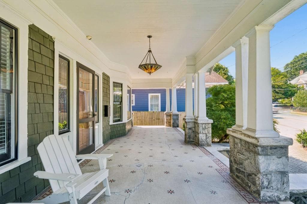 3 bedroom, 2 bathroom, 1,950 sq ft single family residence for sale at 795 Monroe Drive, Atlanta, GA 30308 — photo 4