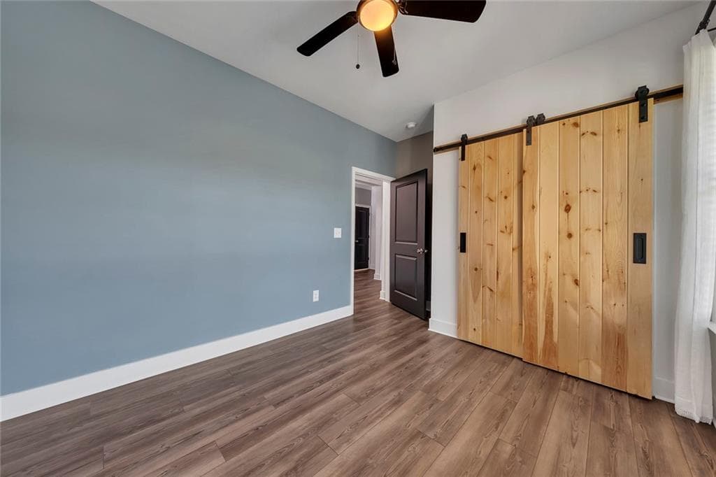 3 bedroom, 3 bathroom, 2,954 sq ft single family residence for sale at 196 Hickory Bluffs Parkway, Canton, GA 30114 — photo 5