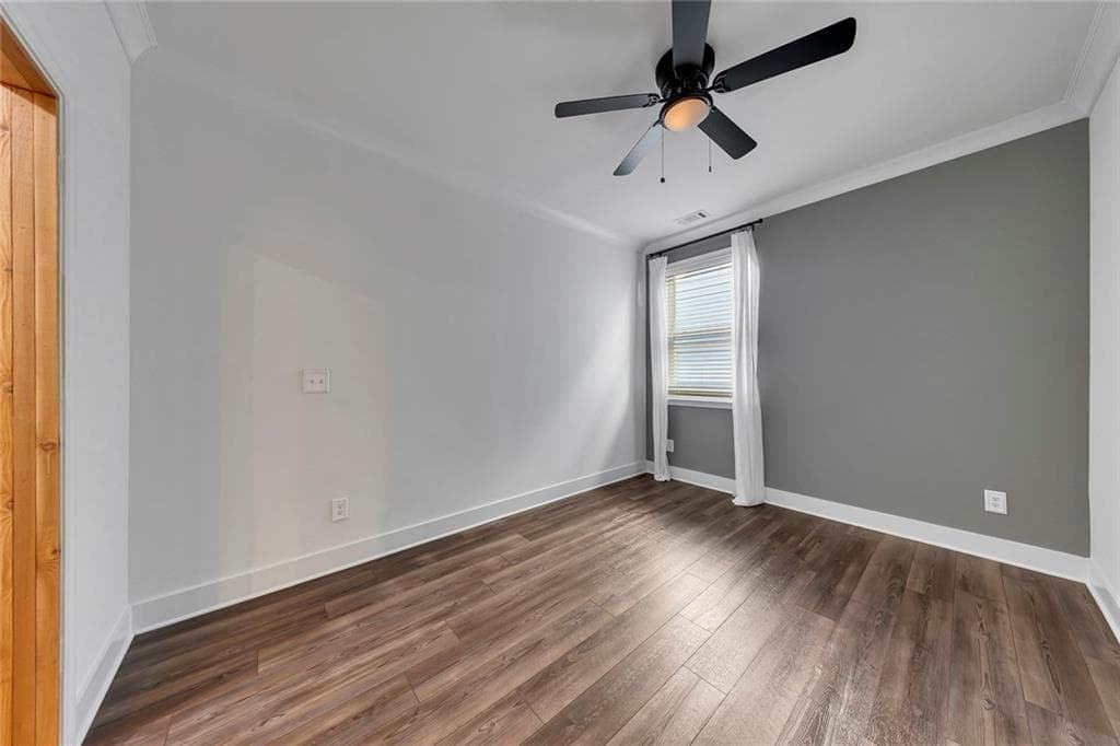 3 bedroom, 3 bathroom, 2,954 sq ft single family residence for sale at 196 Hickory Bluffs Parkway, Canton, GA 30114 — photo 8