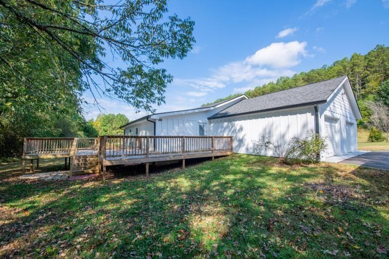 4 bedroom, 3 bathroom, 1,680 sq ft single family residence for sale at 2400 Flatbottom Road, Ball Ground, GA 30107 — photo 3