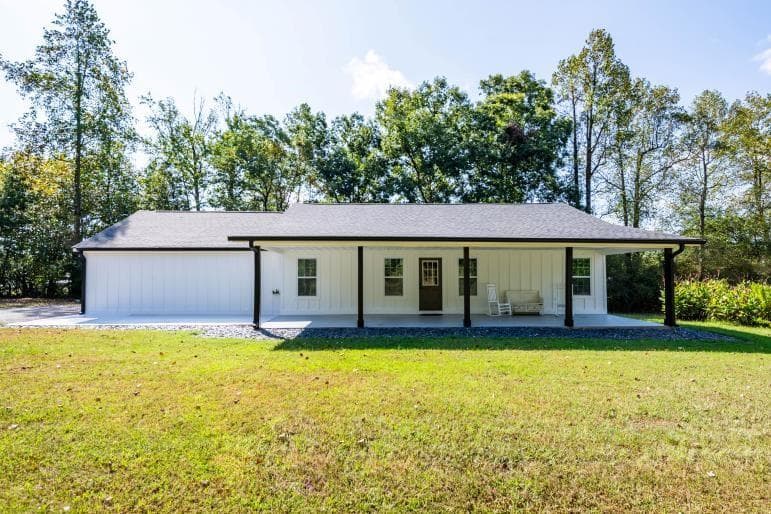 4 bedroom, 3 bathroom, 1,680 sq ft single family residence for sale at 2400 Flatbottom Road, Ball Ground, GA 30107 — photo 2