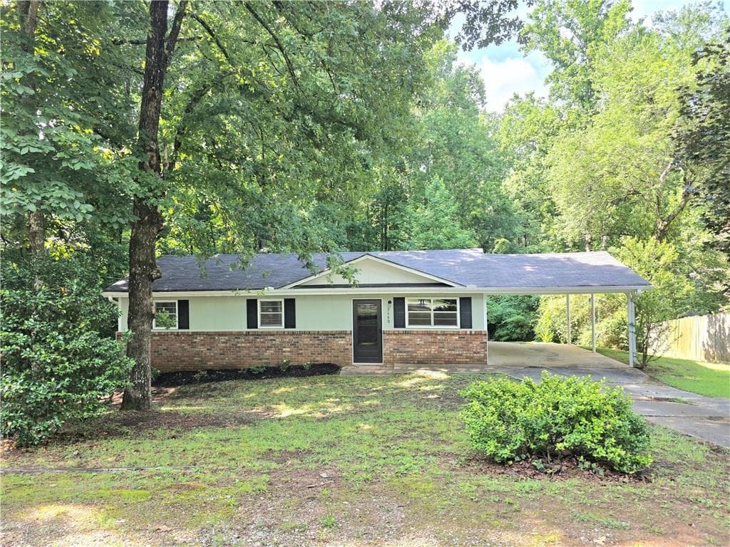 3 bedroom, 1 bathroom, 1,000 sq ft single family residence for rent at 3460 Meadowview Drive, Lithia Springs, GA 30122 for $1,500 a month