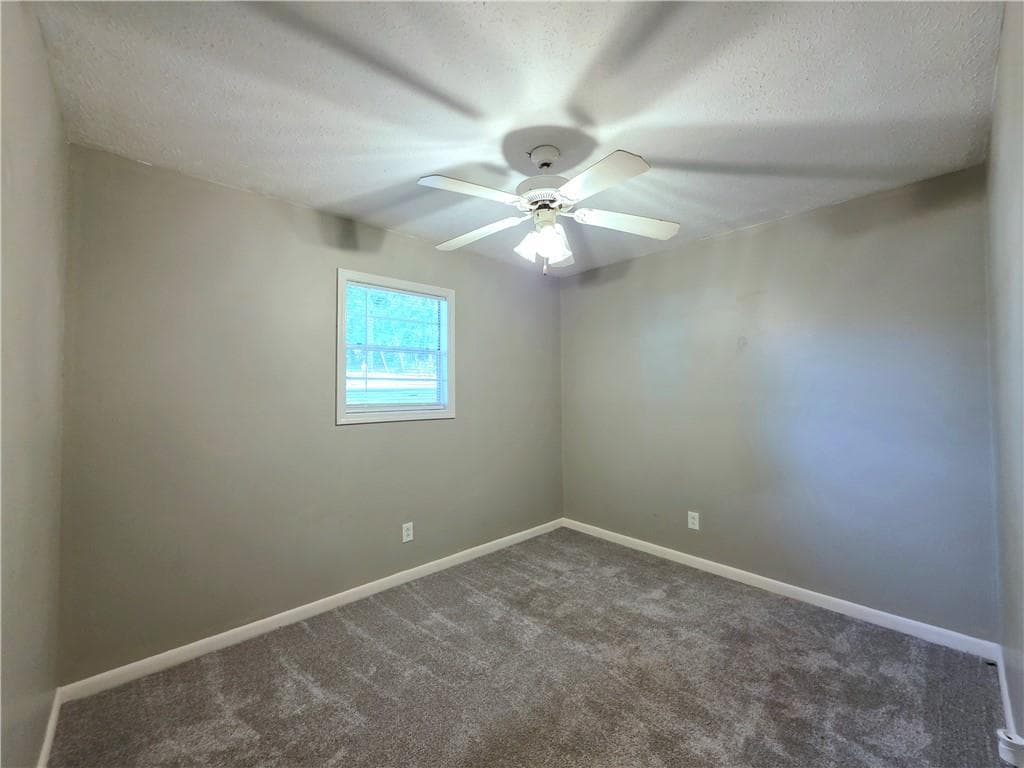 3 bedroom, 1 bathroom, 1,000 sq ft single family residence for rent at 3460 Meadowview Drive, Lithia Springs, GA 30122 for $1,500 a month — photo 6