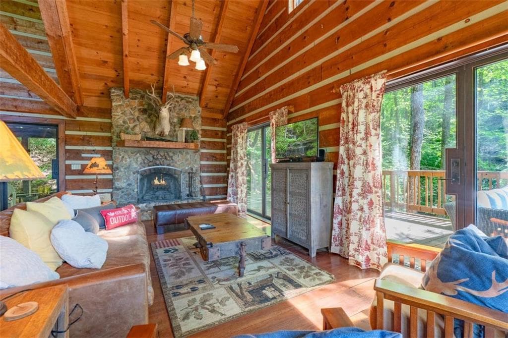2 bedroom, 3 bathroom, 2,284 sq ft single family residence for sale at 1049 Rockwater Road, Ellijay, GA 30536 — photo 4