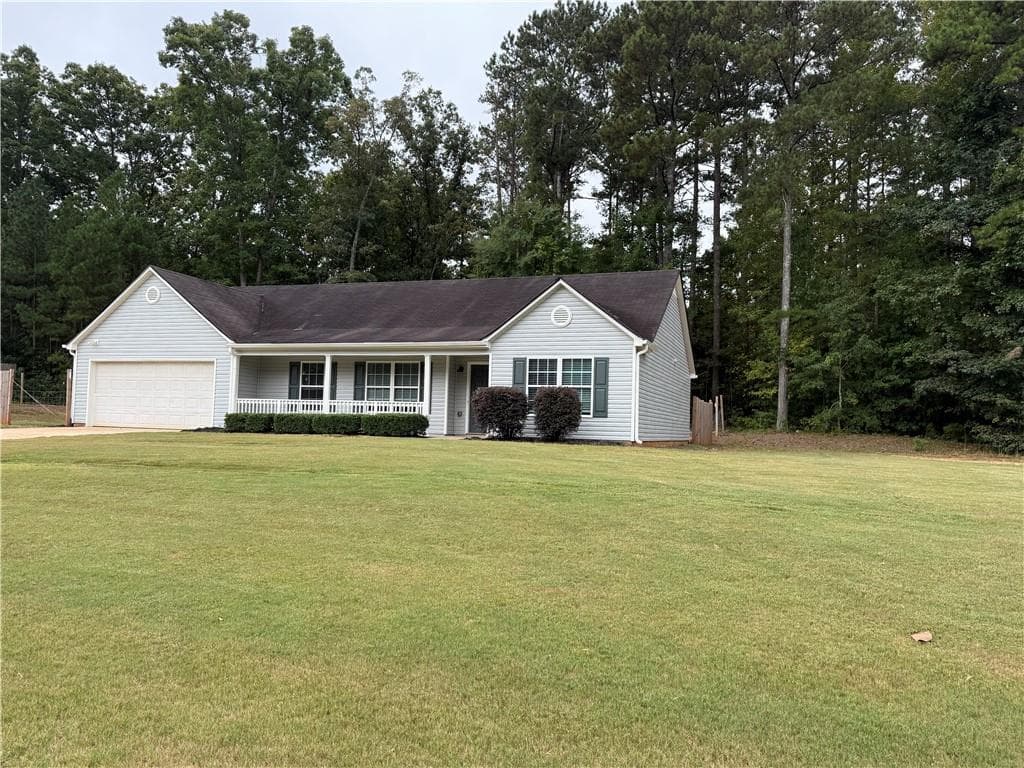 3 bedroom, 2 bathroom, 1,660 sq ft single family residence for sale at 1201 Oakland Drive, Monroe, GA 30655 — photo 2