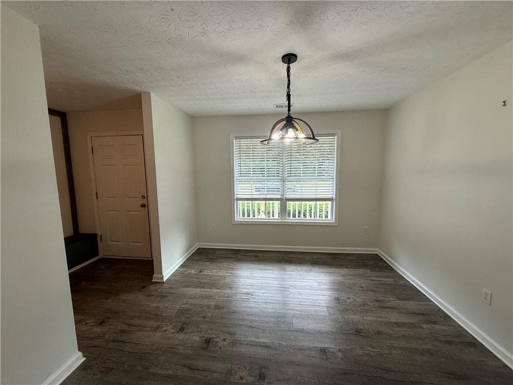 3 bedroom, 2 bathroom, 1,660 sq ft single family residence for sale at 1201 Oakland Drive, Monroe, GA 30655 — photo 9