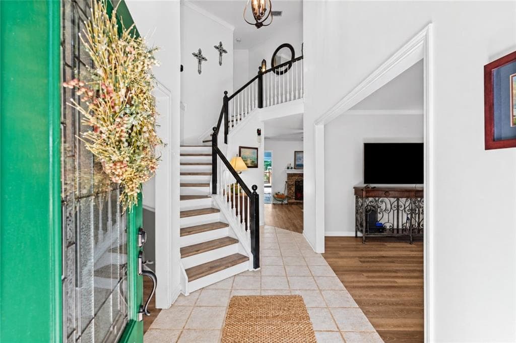 4 bedroom, 3 bathroom, 2,977 sq ft single family residence for sale at 1350 Gran Forest Drive, Cumming, GA 30041 — photo 2