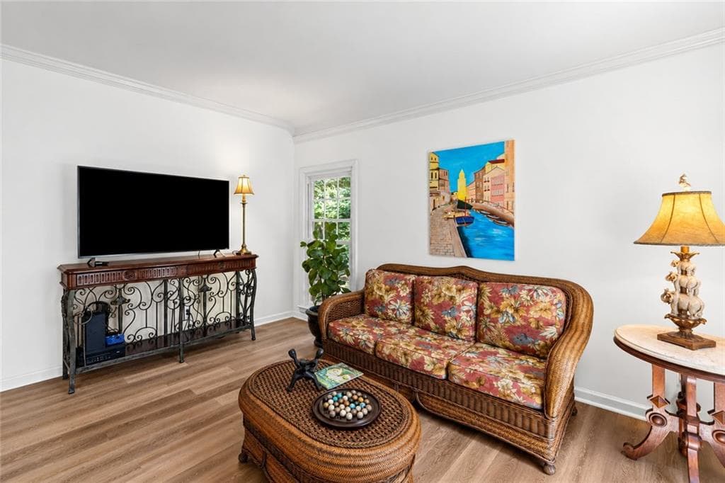 4 bedroom, 3 bathroom, 2,977 sq ft single family residence for sale at 1350 Gran Forest Drive, Cumming, GA 30041 — photo 4