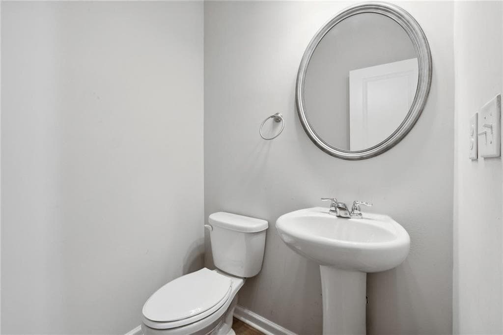 3 bedroom, 3 bathroom single family residence for rent at 1329 Rosemary Lane, East Point, GA 30344 for $2,300 a month — photo 6