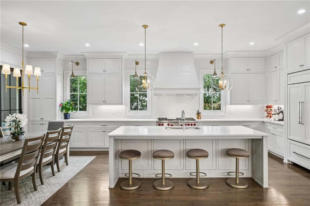 4 bedroom, 6 bathroom, 5,140 sq ft single family residence for sale at 934 Winall Down Road, Atlanta, GA 30319 — photo 4