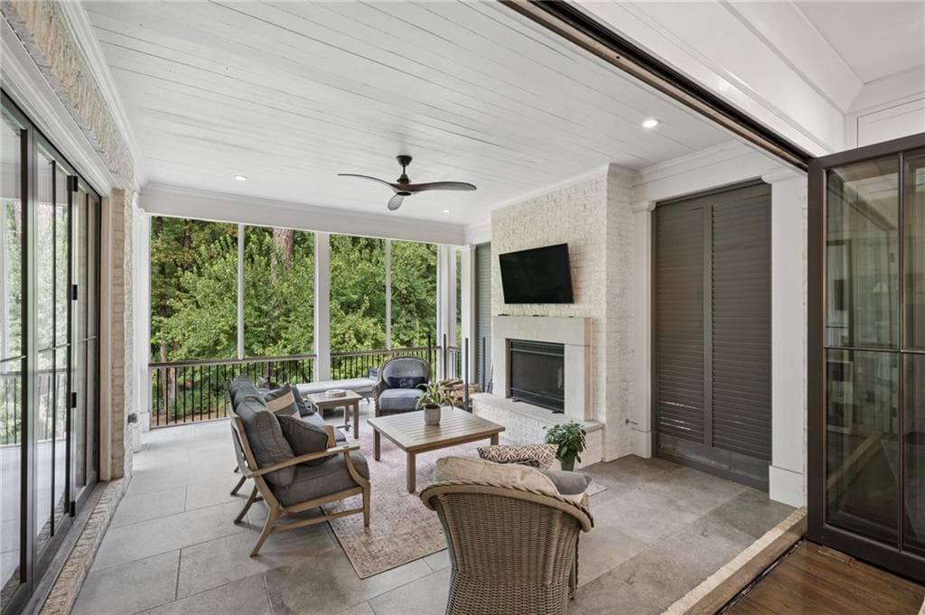 4 bedroom, 6 bathroom, 5,140 sq ft single family residence for sale at 934 Winall Down Road, Atlanta, GA 30319 — photo 6