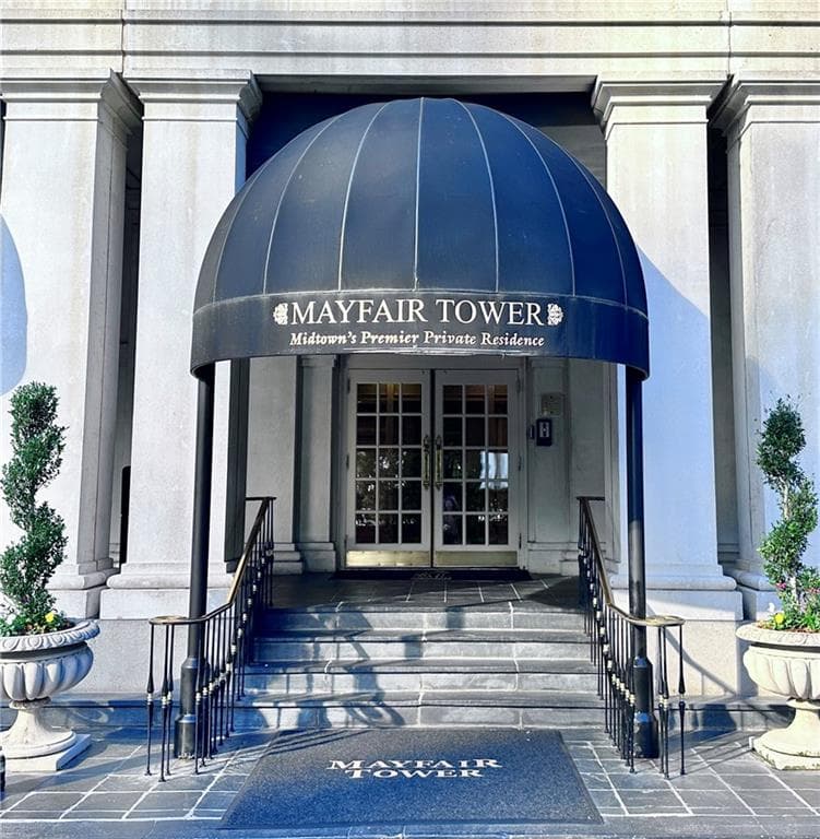 1 bedroom, 1 bathroom, 750 sq ft condominium for rent at 199 14th Street 409, Atlanta, GA 30309 for $1,750 a month — photo 2