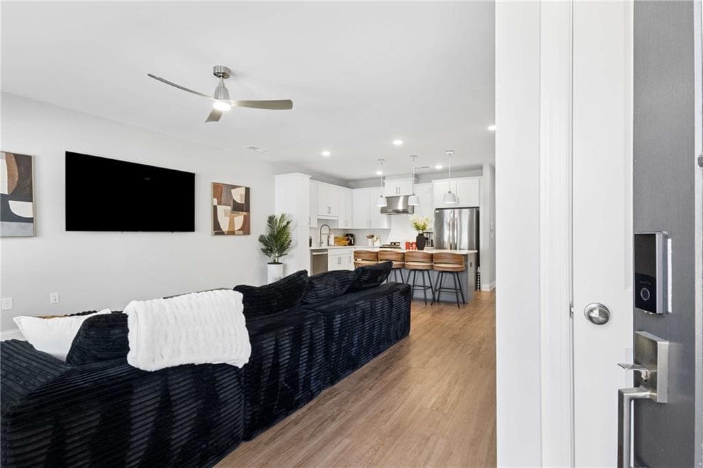 3 bedroom, 3 bathroom, 1,415 sq ft townhouse for rent at 1324 Parc Bench Road, Atlanta, GA 30316 for $2,650 a month — photo 5