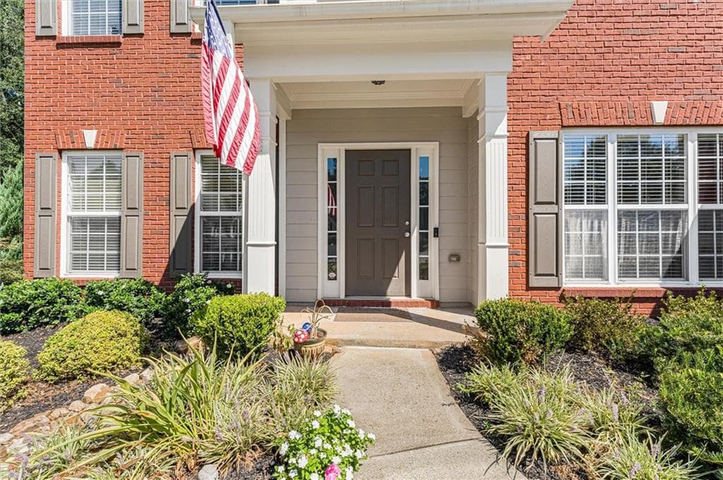 5 bedroom, 3 bathroom, 3,042 sq ft single family residence for sale at 4171 Morning Rise Drive, Suwanee, GA 30024 — photo 3