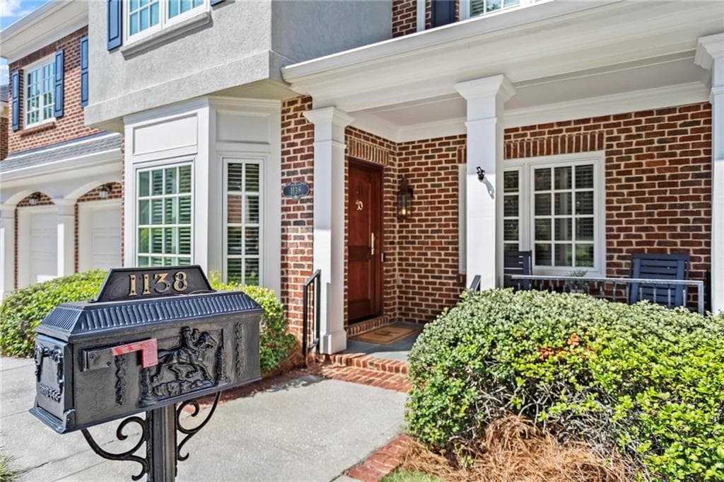 4 bedroom, 3 bathroom, 3,091 sq ft single family residence for sale at 1138 Fairway Gardens, Brookhaven, GA 30319 — photo 3