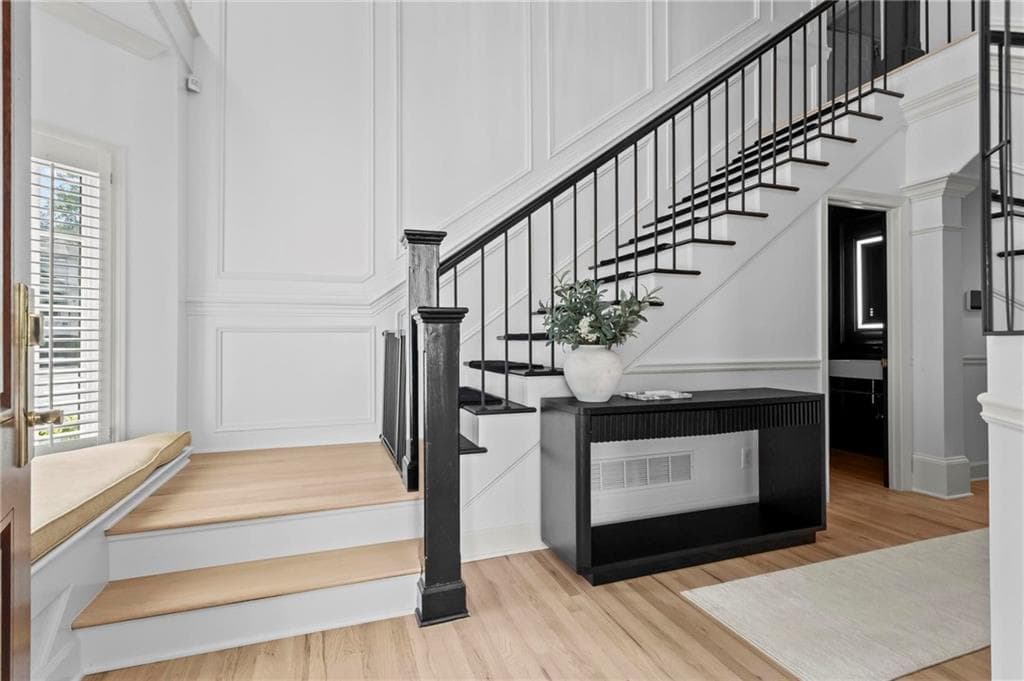 4 bedroom, 3 bathroom, 3,091 sq ft single family residence for sale at 1138 Fairway Gardens, Brookhaven, GA 30319 — photo 5