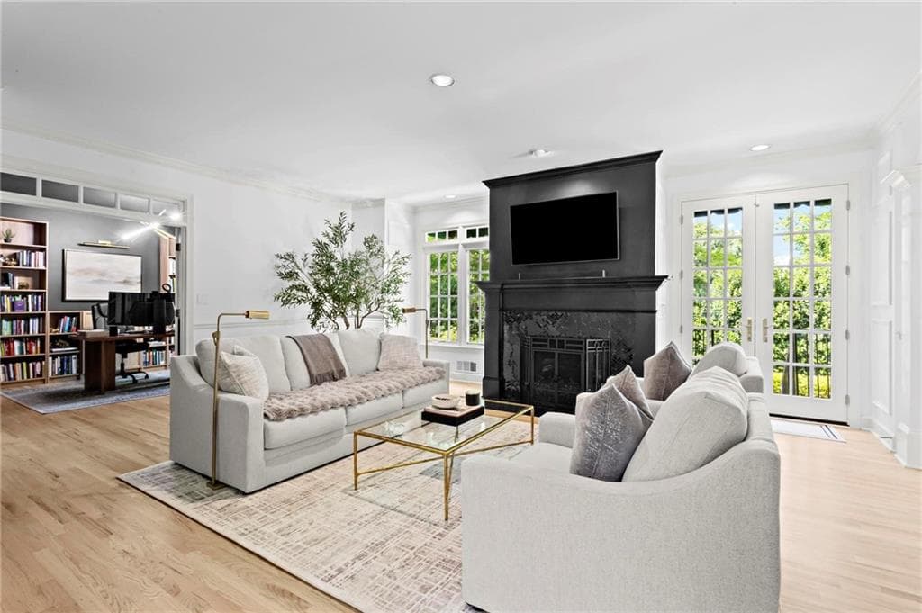 4 bedroom, 3 bathroom, 3,091 sq ft single family residence for sale at 1138 Fairway Gardens, Brookhaven, GA 30319 — photo 8