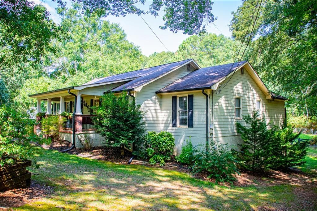 3 bedroom, 2 bathroom, 3,998 sq ft single family residence for sale at 60 Dale Street, Temple, GA 30179 — photo 4