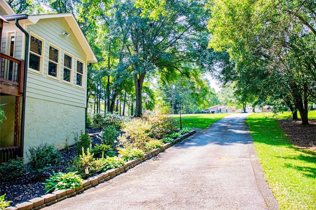 3 bedroom, 2 bathroom, 3,998 sq ft single family residence for sale at 60 Dale Street, Temple, GA 30179 — photo 6
