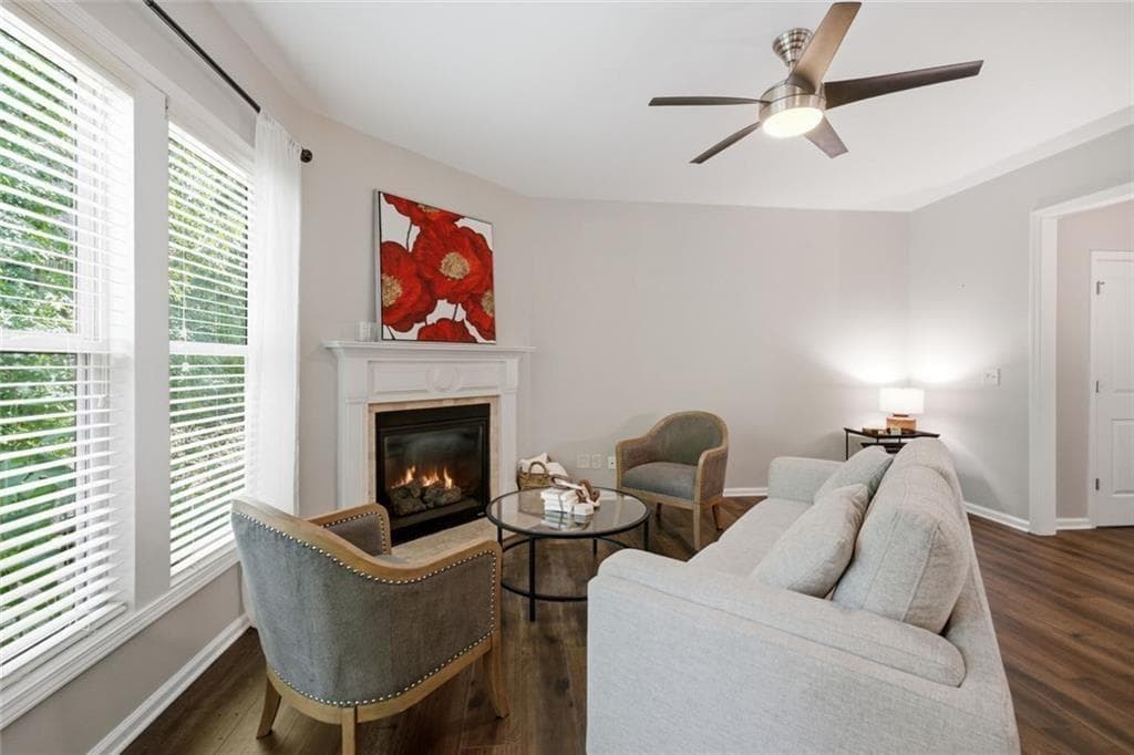 3 bedroom, 3 bathroom, 1,857 sq ft townhouse for sale at 4855 Waterbrooke Crossing, Alpharetta, GA 30004 — photo 6