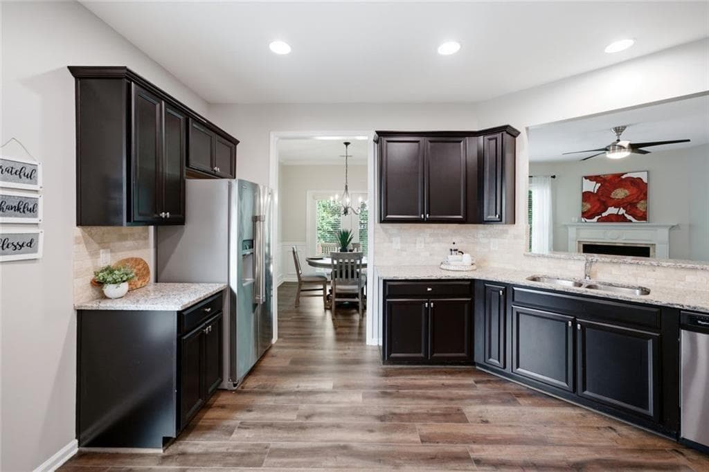 3 bedroom, 3 bathroom, 1,857 sq ft townhouse for sale at 4855 Waterbrooke Crossing, Alpharetta, GA 30004 — photo 8