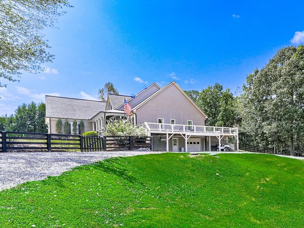 4 bedroom, 3 bathroom, 4,707 sq ft single family residence for sale at 1267 Mount Carmel Church Lane, Canton, GA 30114 — photo 4