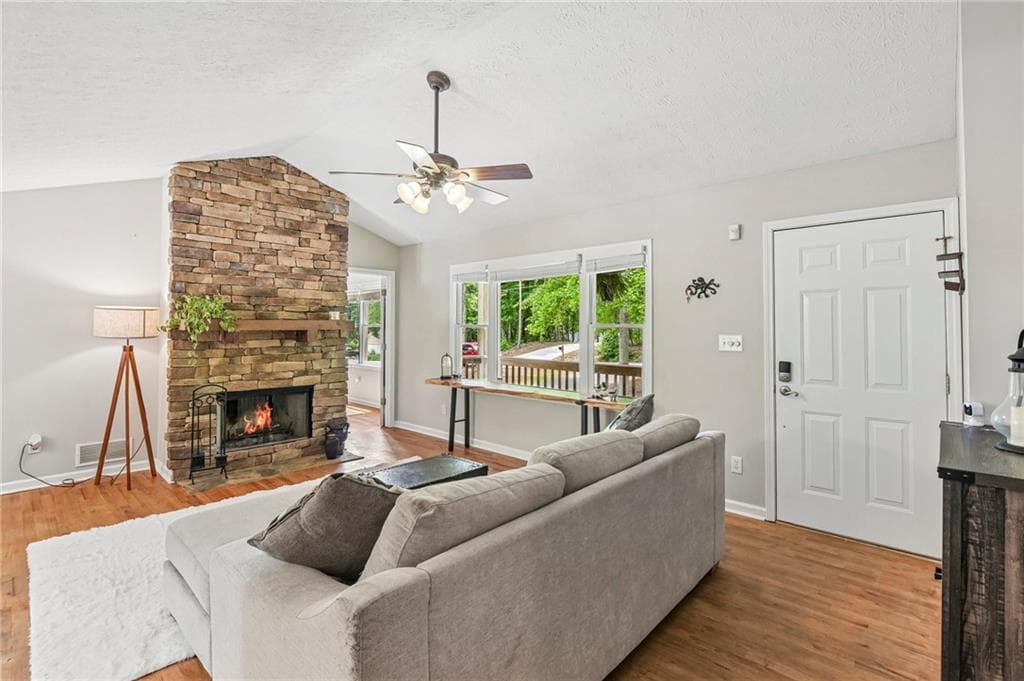 3 bedroom, 2 bathroom, 1,638 sq ft single family residence for sale at 279 Campground School Road, Dallas, GA 30157 — photo 3