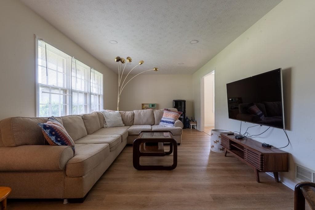 4 bedroom, 3 bathroom, 2,125 sq ft single family residence for sale at 539 Fond Du Lac Drive, Stone Mountain, GA 30088 — photo 10