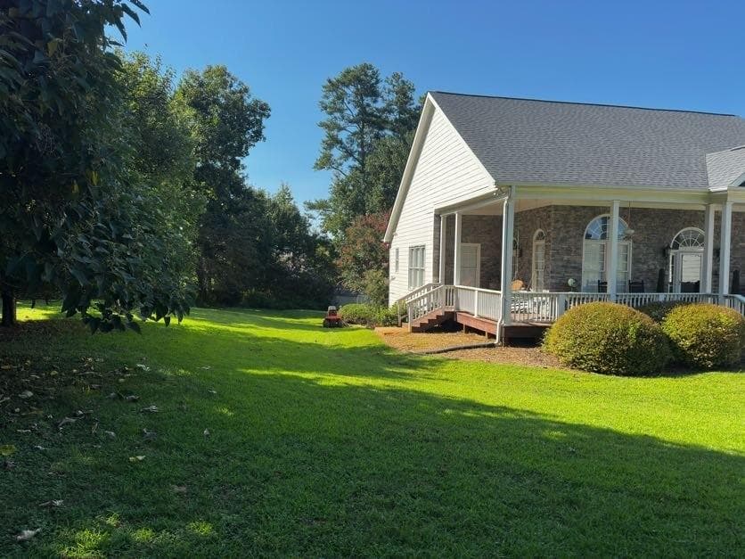 4 bedroom, 3 bathroom, 2,472 sq ft single family residence for sale at 5215 Blue Ridge Overlook, Dawsonville, GA 30534 — photo 4