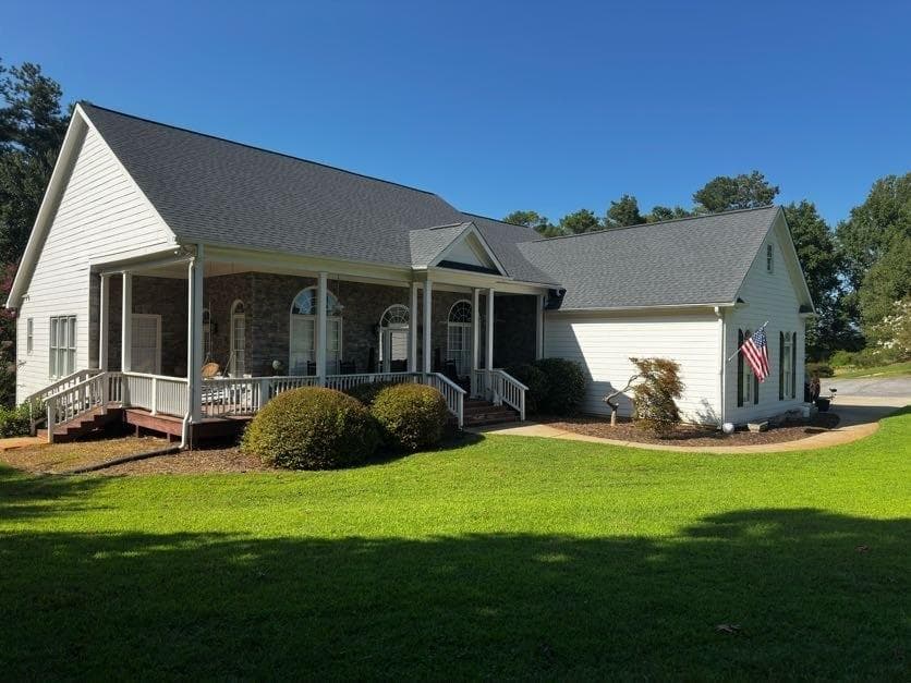 4 bedroom, 3 bathroom, 2,472 sq ft single family residence for sale at 5215 Blue Ridge Overlook, Dawsonville, GA 30534 — photo 3
